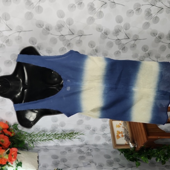 We The Free Blue and White Ombre Joni Tunic Tank - Picture 5 of 7